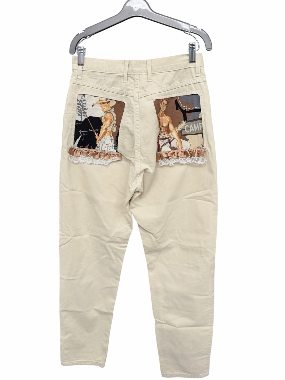 Vtg Guess Size 28 waist Cream Pants with Graphic Back Pockets